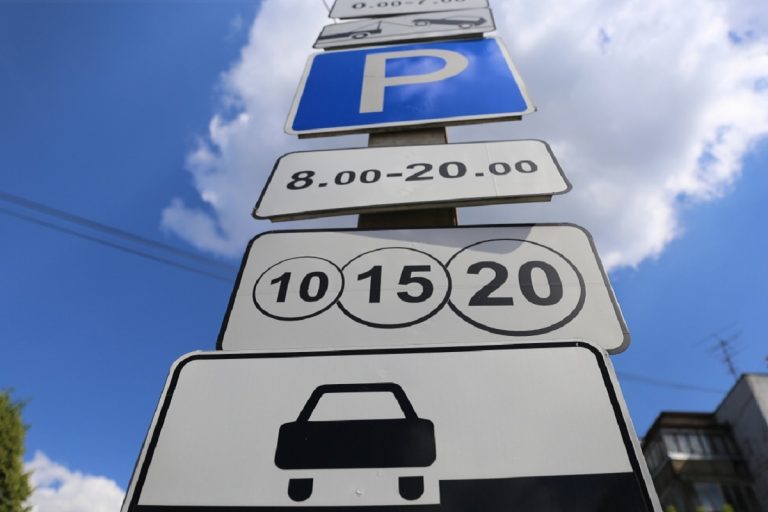 Парковки в Твери станут бесплатными на два дня
