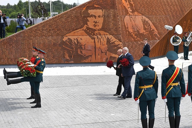 Ржевский мемориал Советскому солдату за неделю посетили более 30 тысяч человек