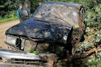 В Тверской области у автомобиля на ходу оторвалось колесо, четыре человека пострадали