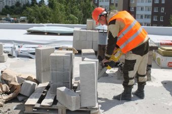 Ремонты школ продолжаются в Твери