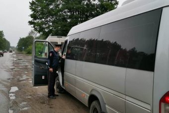 В Твери сотрудники ГИБДД ловили автобусы-нарушители
