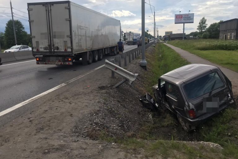 В ДТП под Тверью пострадала 10-летняя девочка