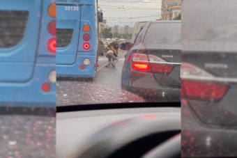 Двое водителей подрались в центре Твери