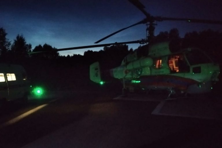 В ДОКБ доставили вертолетом ребенка из Торопецкого района