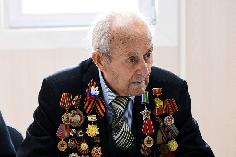 Президент РФ наградил орденами пятерых ветеранов из Тверской области