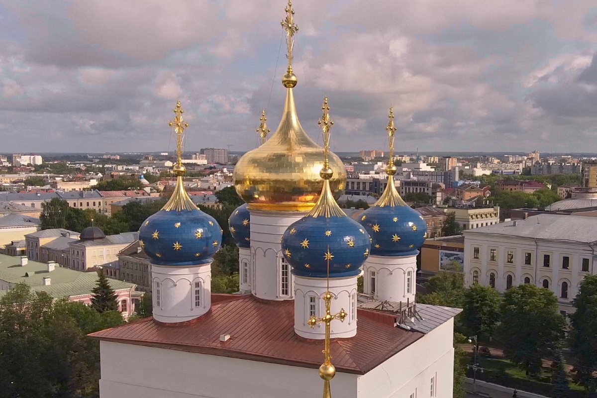 10-летняя девочка подарила Твери свою первую песню