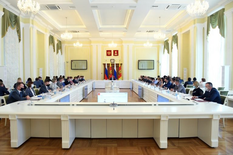 На заседании правительства Тверской области обсудили реализацию нацпроекта "Образование"