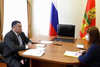 Жительница Тверской области попросила губернатора помочь с ремонтом кровли
