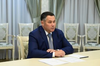 Игорь Руденя с главой Молоковского района обсудили вопросы газификации и ремонта дорог