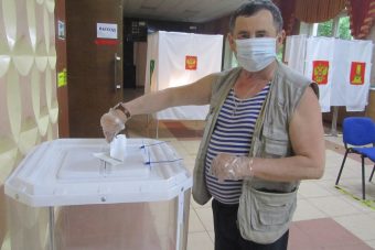 В Тверской области проходит последний день голосования по поправкам в Конституцию РФ В Тверской области проходит последний день голосования по поправкам в Конституцию РФ