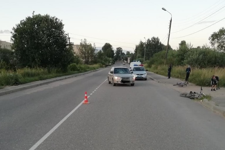 В Тверской области легковушка сбила 12-летнего велосипедиста В Тверской области легковушка сбила 12-летнего велосипедиста