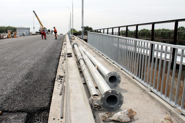 В Твери завершаются ремонтные работы на Крупском мосту