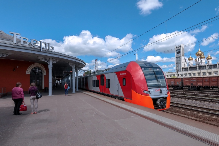 Студенты и школьники Тверской области смогут воспользоваться скидкой на проезд в поездах и электричках