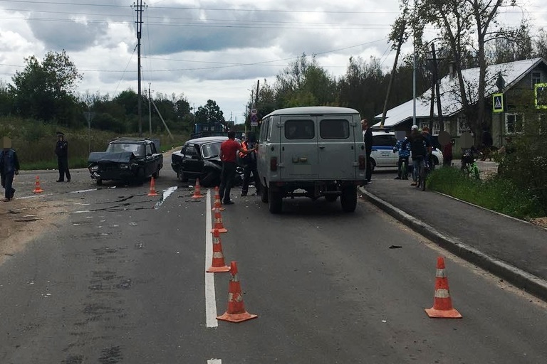 Пенсионерка пострадала в столкновении трех автомобилей в Тверской области