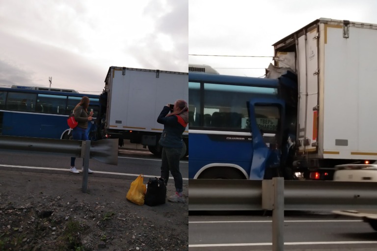 Девять человек пострадали в столкновении автобуса с фурой под Тверью