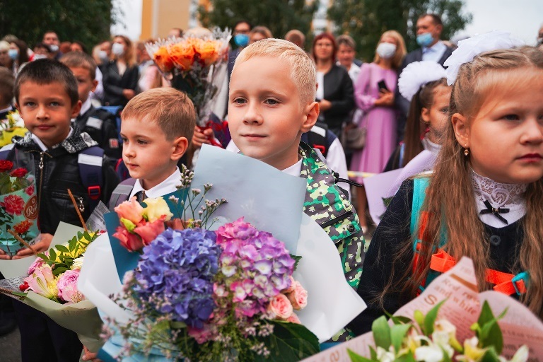 В школах Тверского региона прошли торжественные линейки в честь Дня знаний