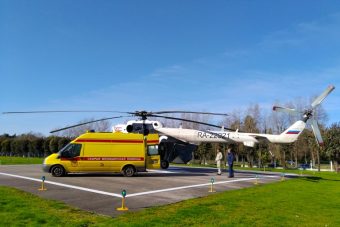 В областную больницу доставили на вертолете мужчину из Нелидово