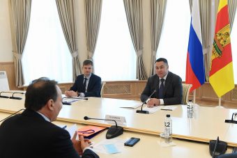 В Тверской области будут производить больше респираторов и обуви