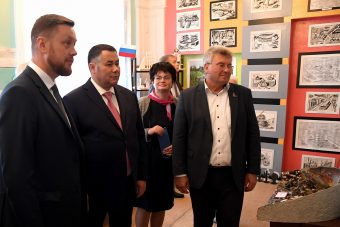Игорь Руденя в ходе рабочей поездки в Ржев проверил соблюдение санитарных норм в школах города и района
