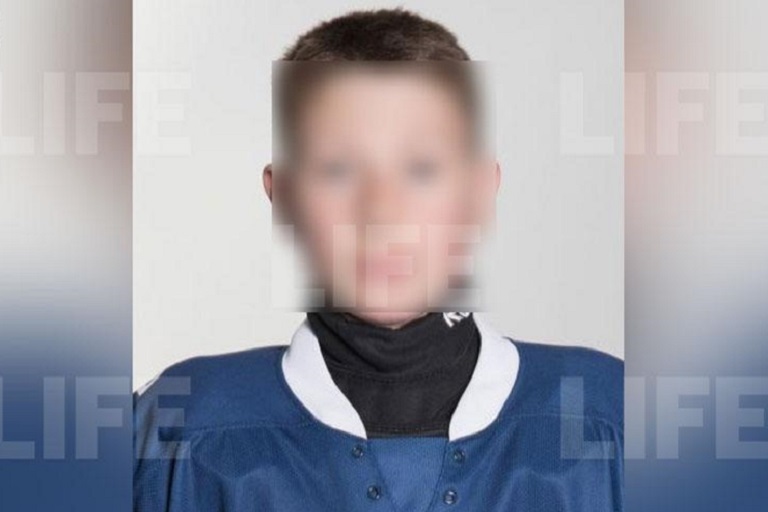 В Москве умер юный хоккеист, на которого в Тверской области рухул турник