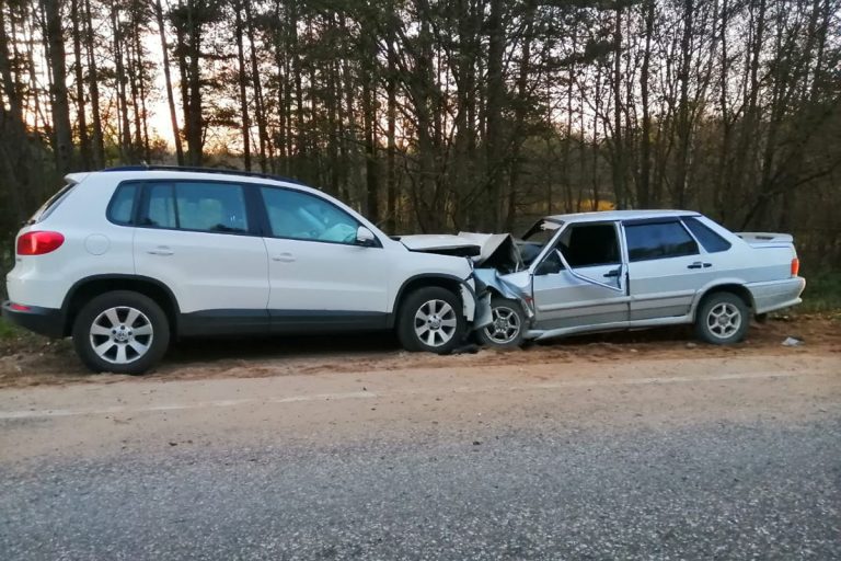 Четырехлетний мальчик пострадал в лобовом ДТП под Бежецком