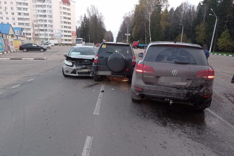 Восемнадцатилетняя автоледи спровоцировала тройное ДТП в Конаковском районе