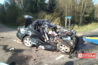 Один человек погиб, 15 травмированы в ДТП с автобусом в Тверской области