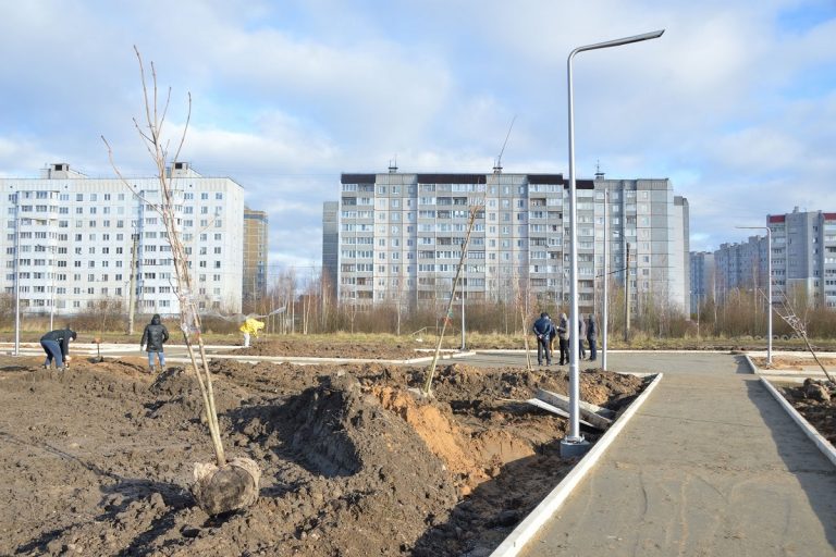 Завершается благоустройство сквера на улице Можайского в Твери