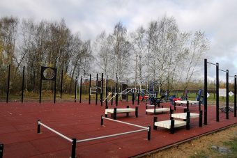 В районах Тверской области устанавливают уличные тренажеры