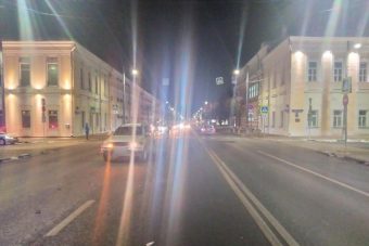 В центре Твери сбили двух девушек