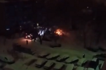 В Первомайском в Твери тушили вспыхнувшую иномарку