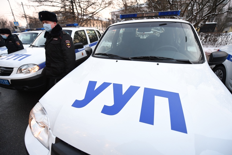 В Твери полицейским вручили 85 новых служебных автомобилей