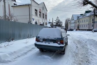 В Твери гаишники остановили пьяного водителя и нашли у него в авто наркотики