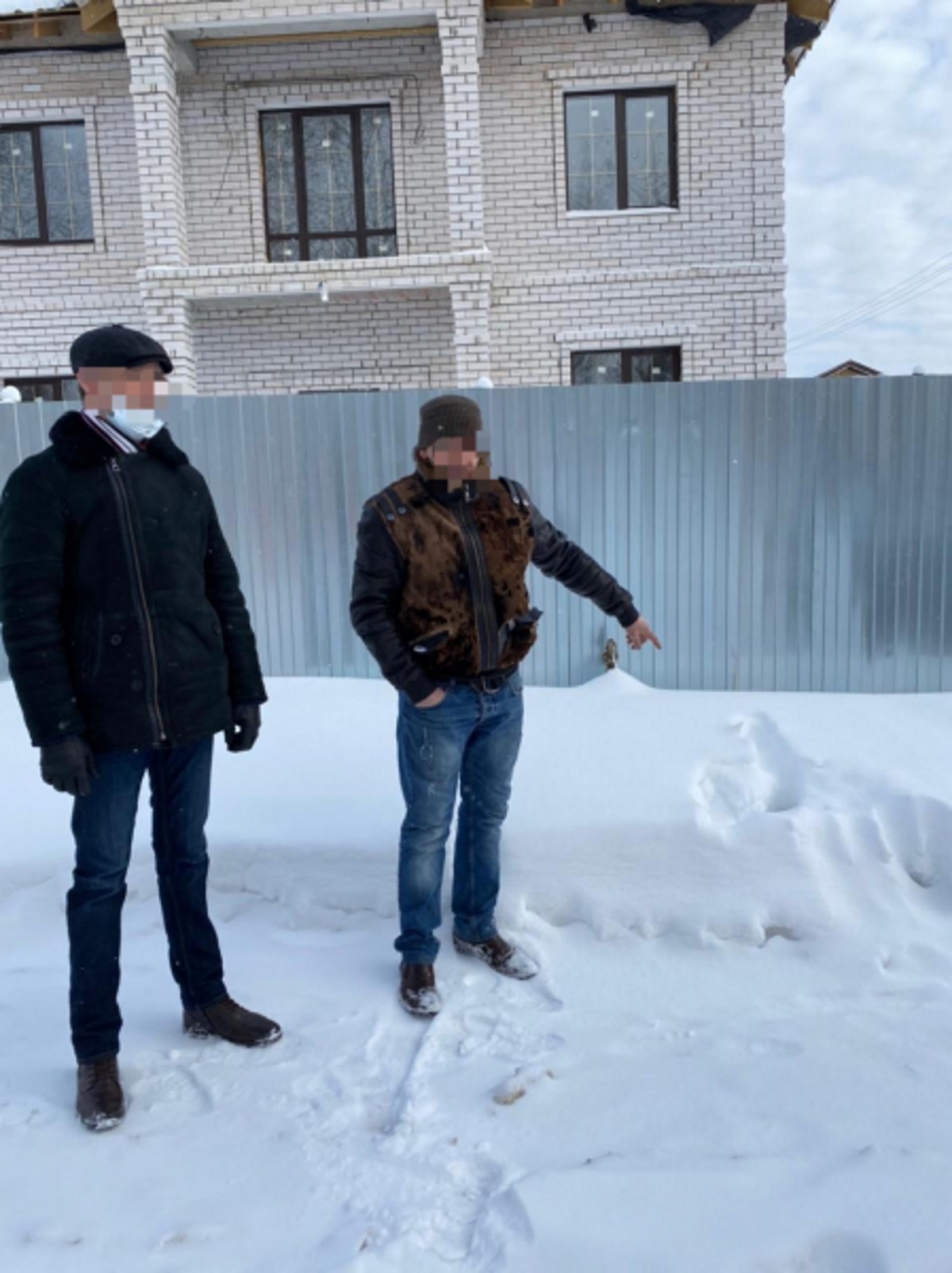 В Твери гаишники остановили пьяного водителя и нашли у него в авто наркотики