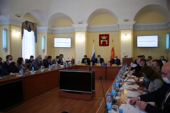 Депутаты Тверской Думы поддержали выделение дополнительных средств на отдых в лагерях и ремонт дорог