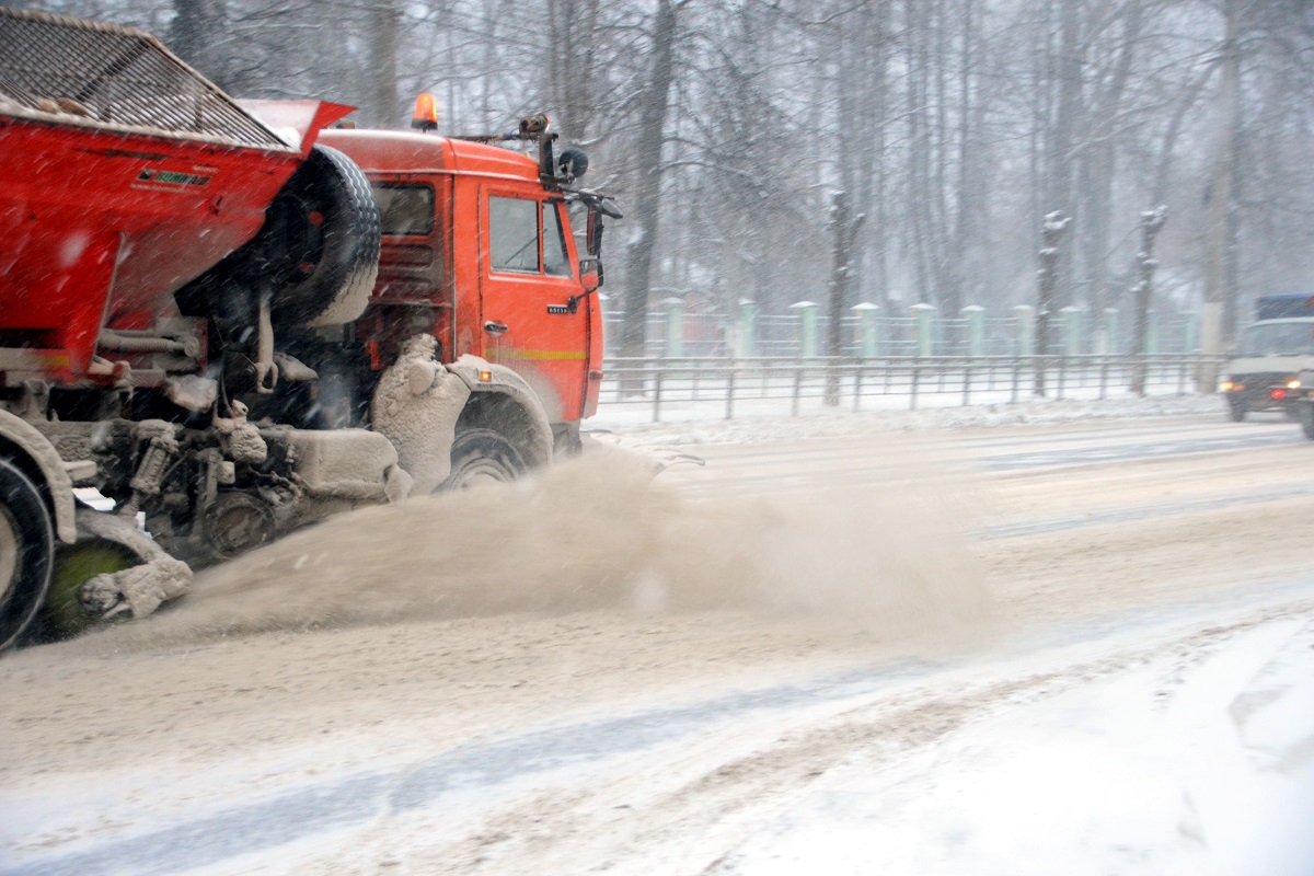 Прокуратуру не устроила уборка дорог в Бежецке