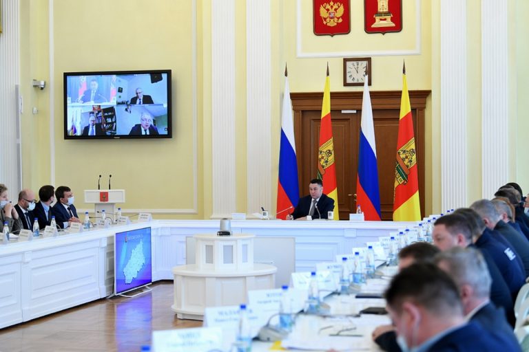 Игорь Руденя назвал недопустимыми разрушения дорожного полотна во время половодья в Тверской области