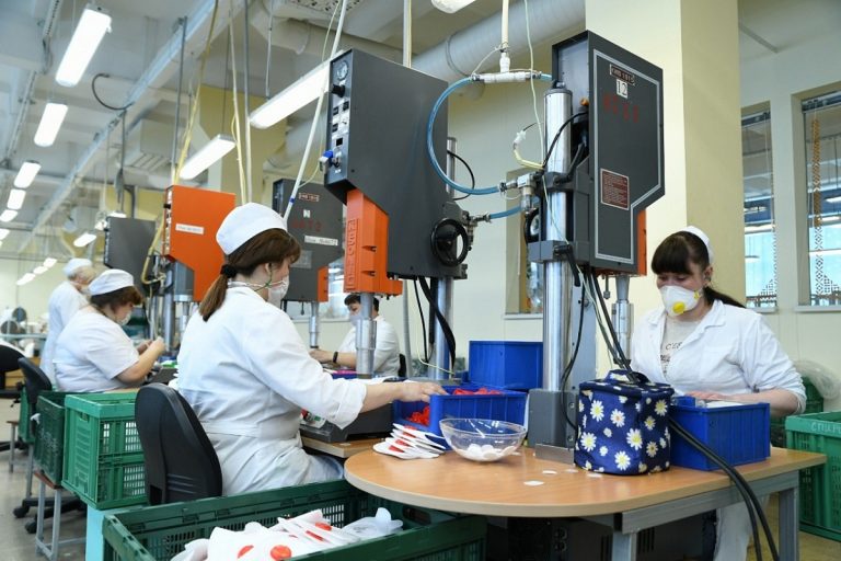 Кимрская фабрика им. Горького будет поставлять респираторы в Чехию