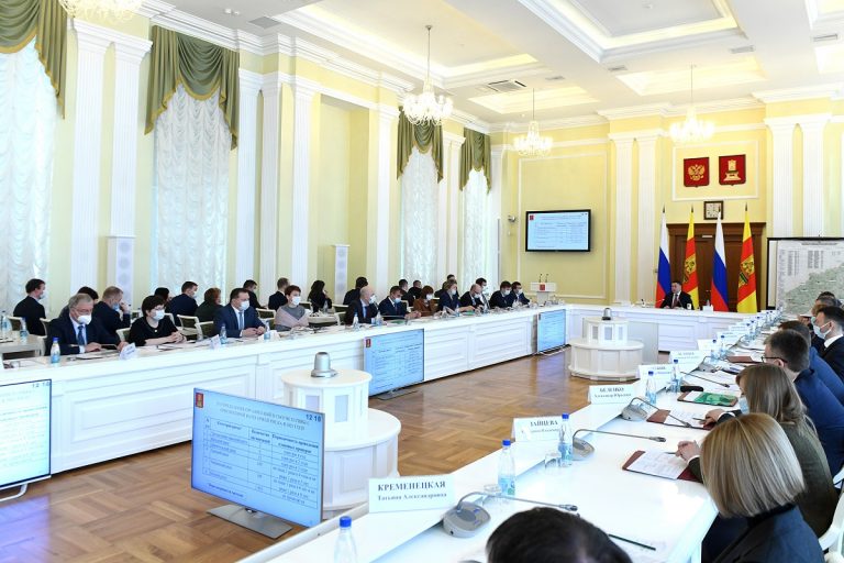 Защищать леса от пожаров в Тверской области будут около 2 тысяч человек и тысяча единиц техники.