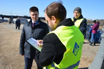 Дефекты на недавно отремонтированных дорогах исправляют в Твери