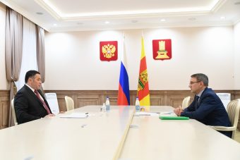 Игорь Руденя обсудил с главой Бежецкого района ремонт дорог, вакцинацию и модернизацию ЖКХ