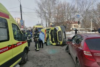 Опубликовано видео ДТП с участием "скорой" в Твери