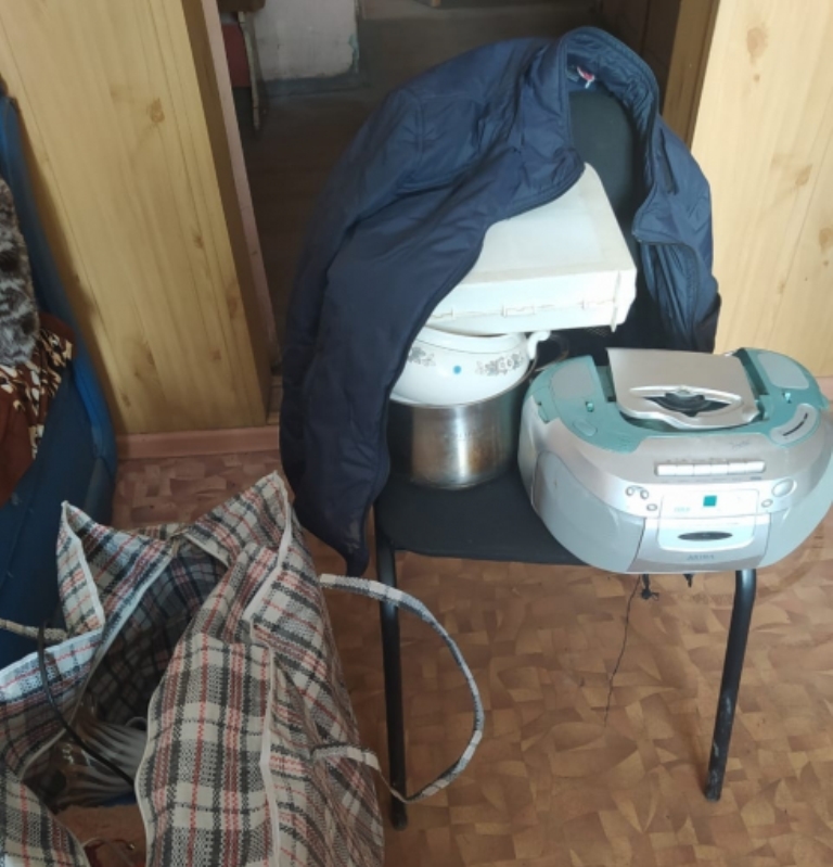 В Тверской области полицейские задержали взломавшего чужую дверь домушника