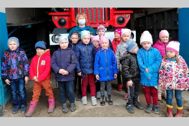 В Тверской области воспитанники детских садов побывали в гостях у пожарных