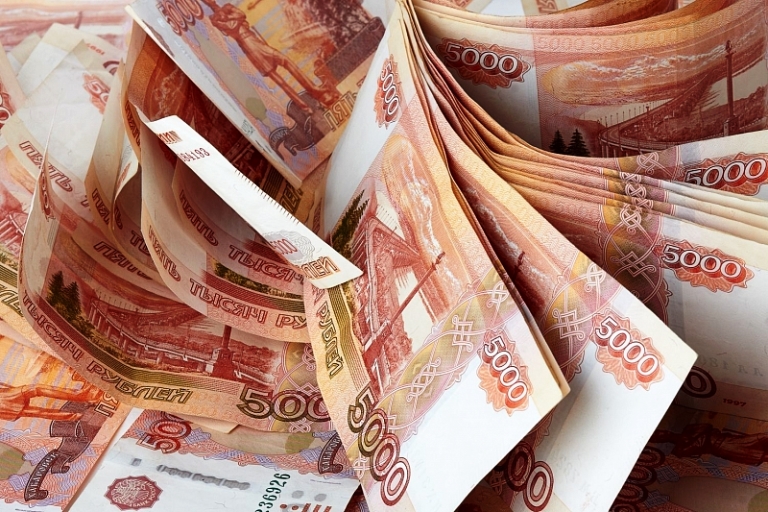 Житель Тверской области обнаружил, что вместе с гостем из его дома пропали и деньги