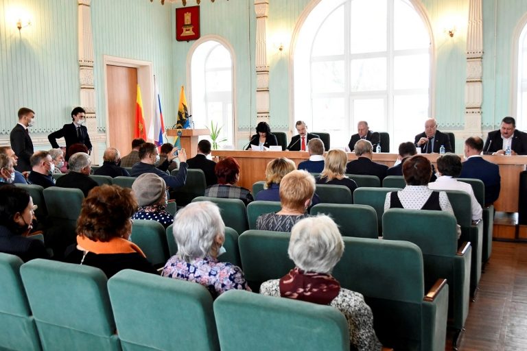 Спикер Законодательного Собрания Сергей Голубев: Осташков стал более ярким