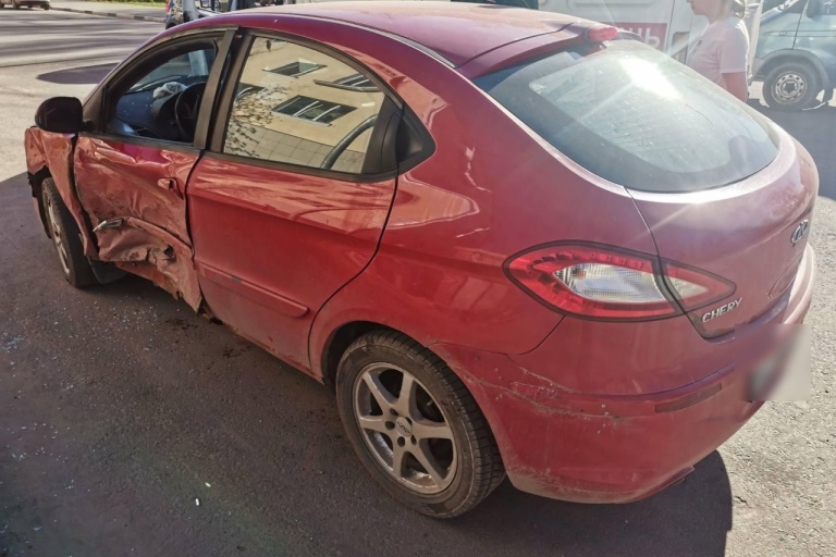 В ДТП с участием двух автомобилей в Тверской области пострадал водитель