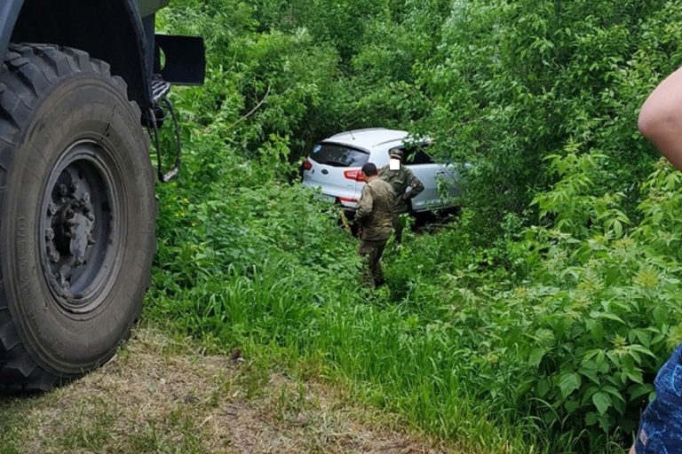 В Твери произошло ДТП с участием военного КамАЗа и двух легковушек