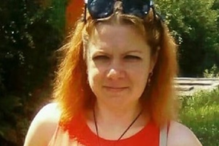 Молодая женщина с веснушками пропала в Тверской области
