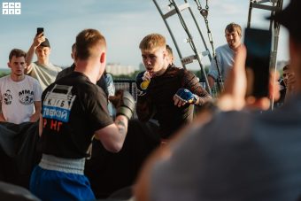 Уличный бокс: настоящая жара на крыше «Афанасия»